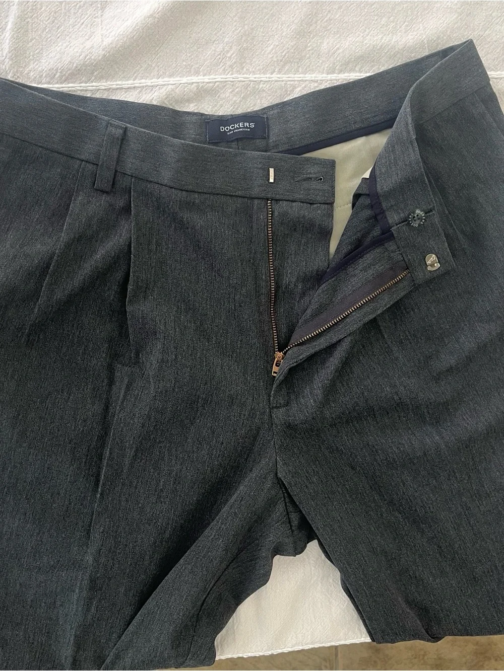 Dockers Mens Pleated Front Classic Fit Pants 38x29 Grey Grandpacore Preppy